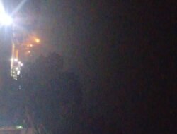 Kabut Diduga Abu Vulkanik Selimuti Karimun, Warga Diminta Gunakan Pelindung DiriBeberapa Warga Laporkan Batuk, Pilek hingga Meriang_