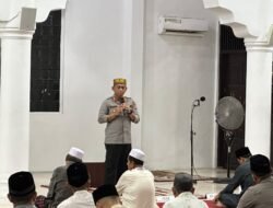 Kapolres Nagan Raya Laksanakan Sholat Maghrib Keliling dan Berjamaah, Perkuat Silaturahmi dengan Masyarakat