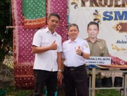 Projek kokurikuler SMA negeri 2 OKU angkat karya kearipan lokak batik jumputan khas Palembang Sumatra Selatan.