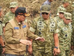 Pangdam XXII/TB Dampingi Kasad dan Kepala BNPB Tinjau Penanganan Karhutla di Kalimantan Selatan dan Kalimantan Tengah